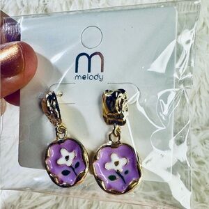 Melody Pale Purple With White Flower Enamel Cottagecore earrings Gold Tone